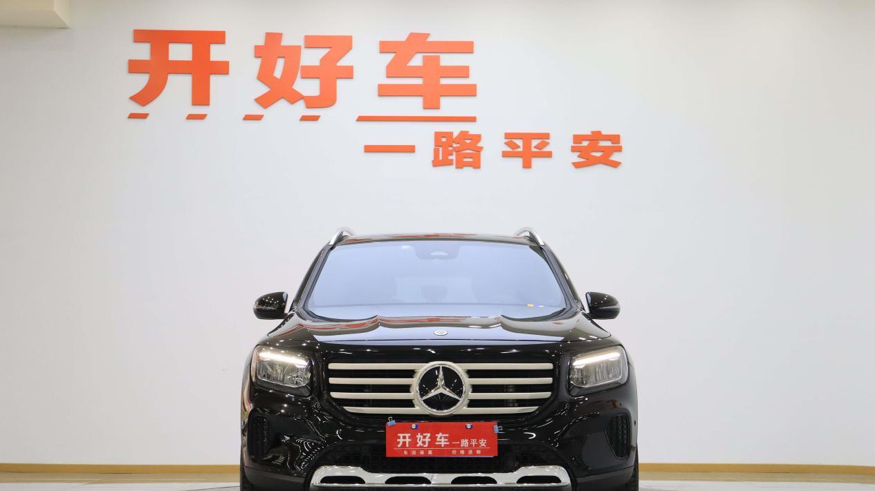 20多万预算想体验豪华品牌SUV？这台准新奔驰GLB220了解一下！