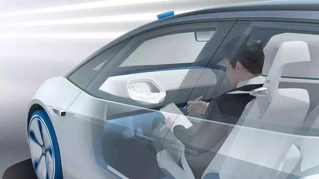 汽车智能化：驶向未来的科技快车