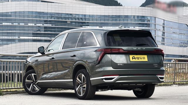 把家庭出行痛点拿捏得非常到位！魏牌全新蓝山，试驾感受如何？