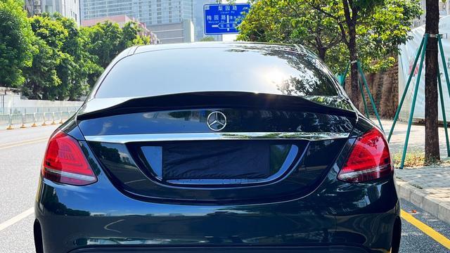 一手奔驰C260L，2020年上牌，4.3万公里，运动轿跑体验如何？