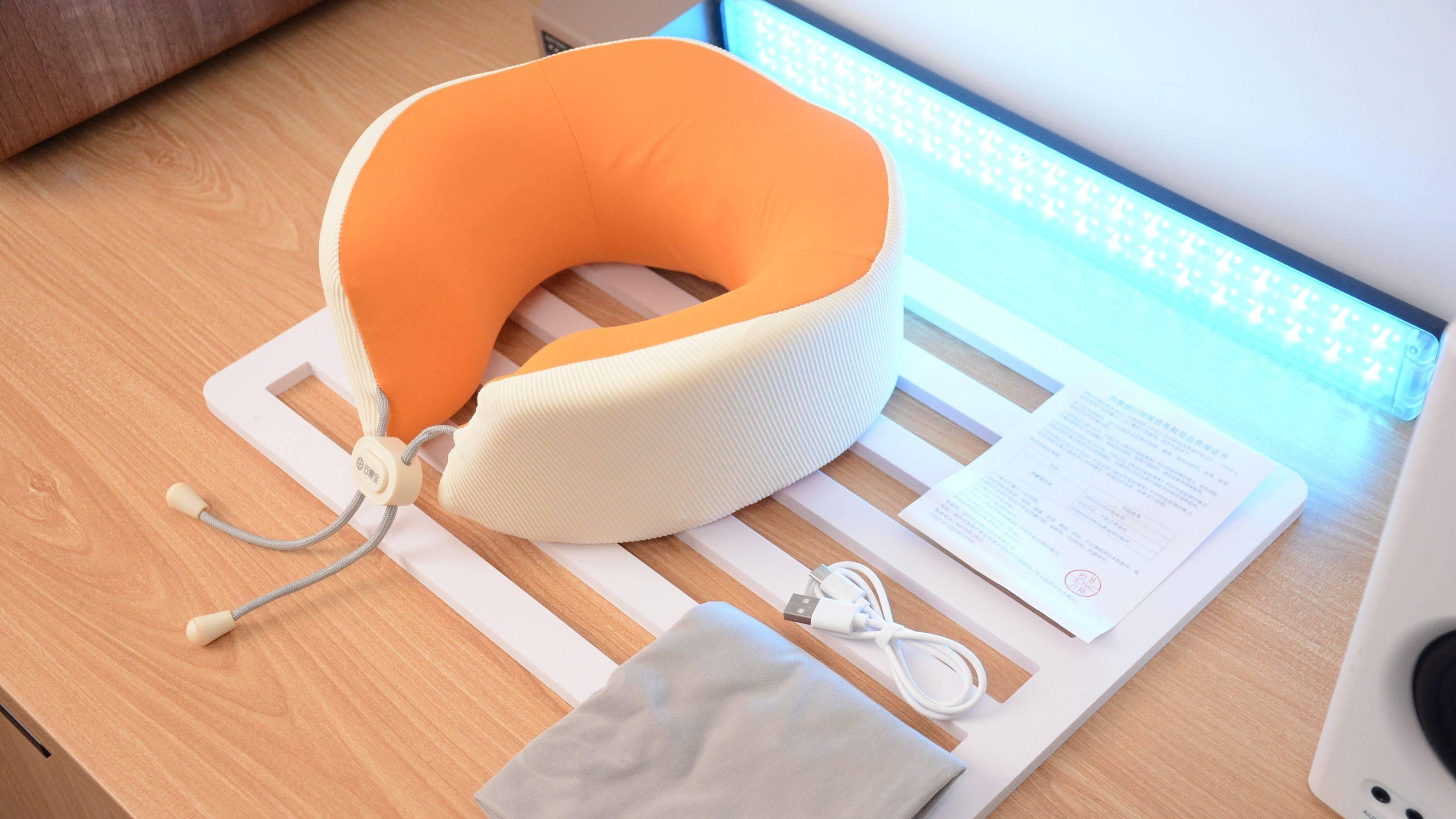 通勤办公全场景护颈！超柔软支撑+热敷：云康宝护颈热敷旅行枕