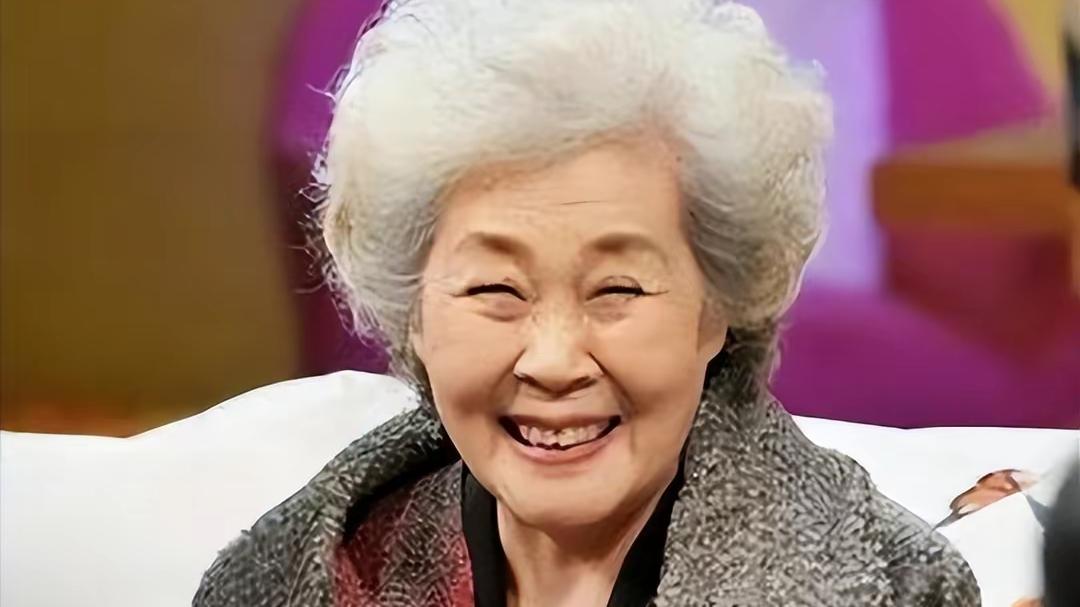 歌唱家于淑珍的养老院人生，被误解的孝道背后藏着三代人的温情