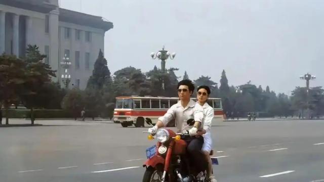 1959年，我国仿制捷克摩托车，经典车型成就无数万元户，如今情怀依旧
