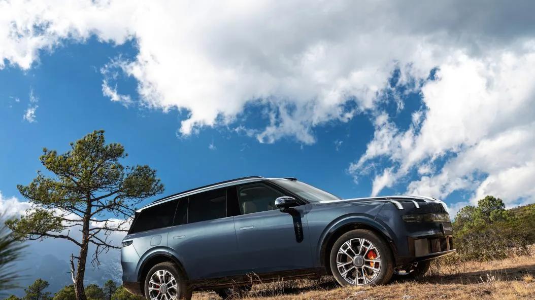 仅需33万即可入手旗舰级SUV，领克900掀桌子了！