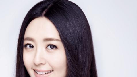 “恶女专业户”杨童舒：从“童年阴影”到戏骨的逆袭之路