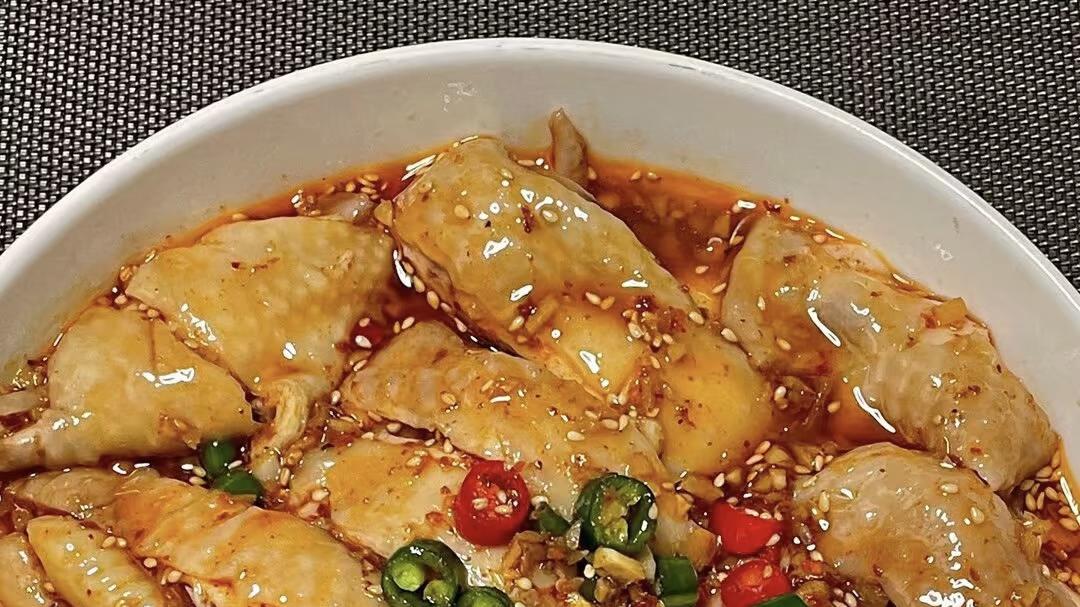 妈妈牌红油口水鸡：舌尖上的亲情魔法