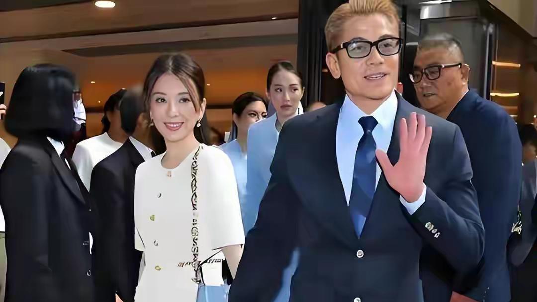 郭富城方媛三胎得女，张智霖被问会随多少份子钱，他的回应超好笑