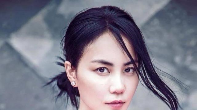被爆去日本打美容针？55岁的王菲，究竟是因为春晚还是男人