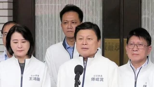 国民党挖到蚂蚁窝？郭正亮掀蔡8年利益结构：“卫福部”最多