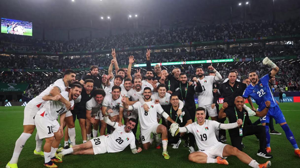 1-0！2-2！0-0！巴勒斯坦队改写历史，3场不败小组第一出线