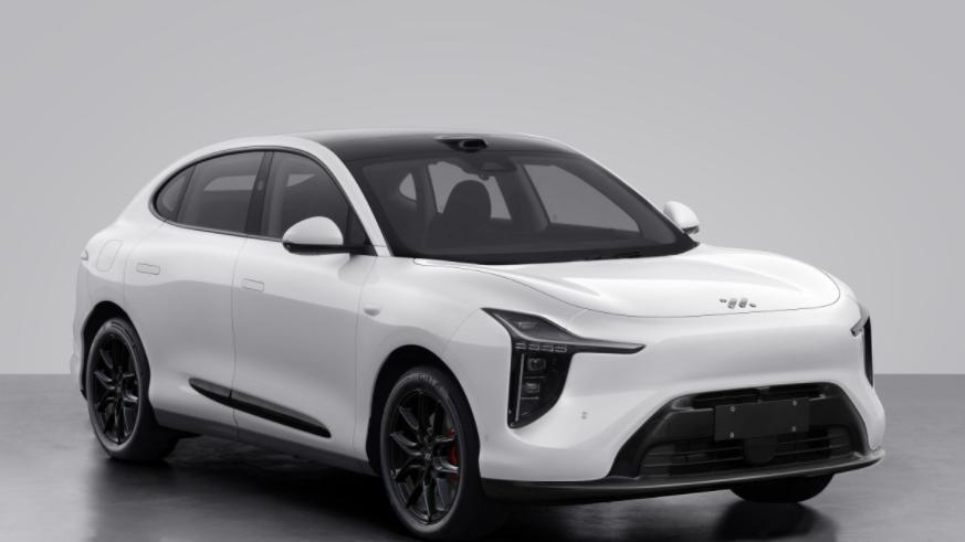 智己新车亮相，配66度电池加800V快充，比特斯拉续航都高