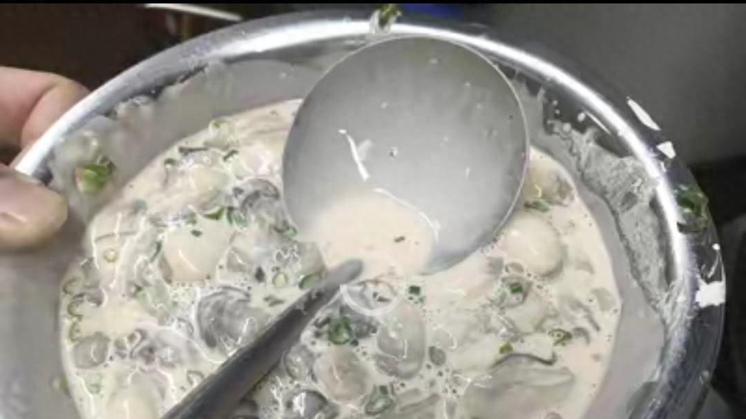 潮式蚝仔烙经典的做法，超好吃，大人小孩都爱吃！