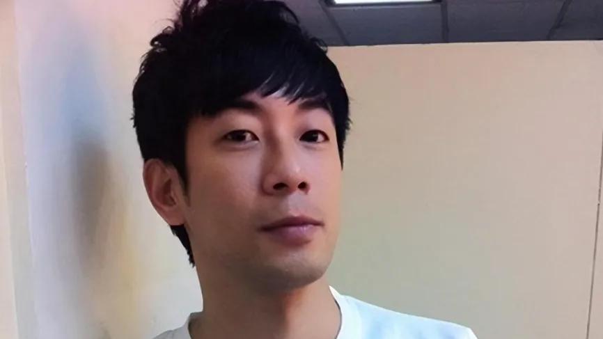 49岁男星失联12年！录节目受伤压迫神经半身瘫痪，不愿现身露病容