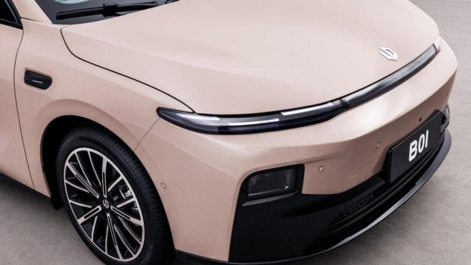 10万增换购新能源怎么选？海豚、小鹏 MONA M03和零跑B01别买错