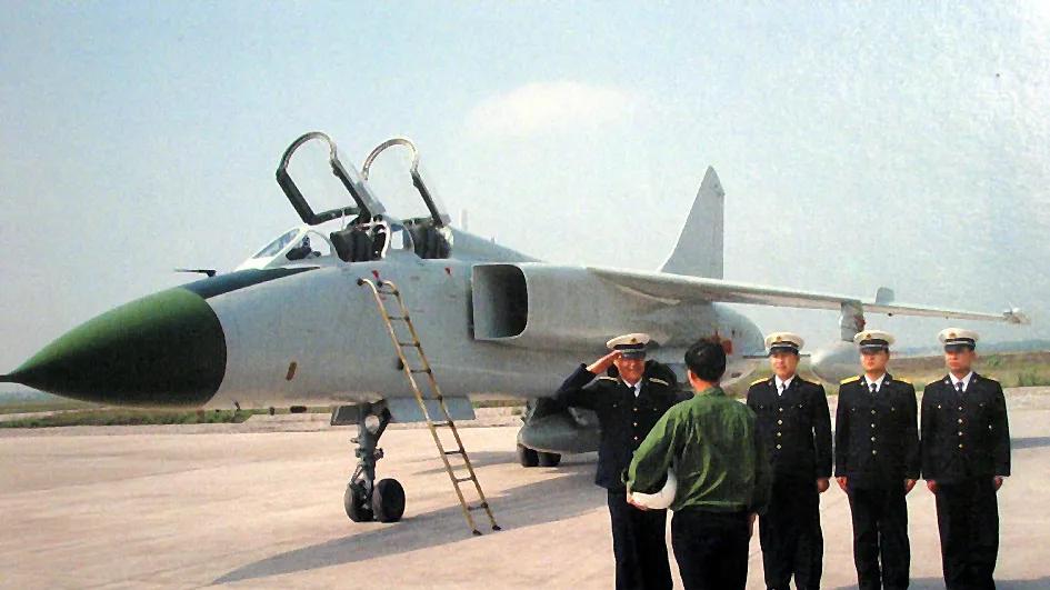 国产歼轰-7型战斗轰炸机发展回顾（万字长文整理）