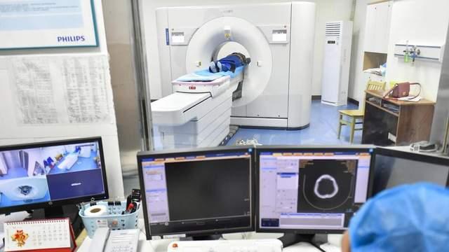 巫溪县医院天价设备曝光！村民看病少花4000元，多亏揪出“蛀虫”