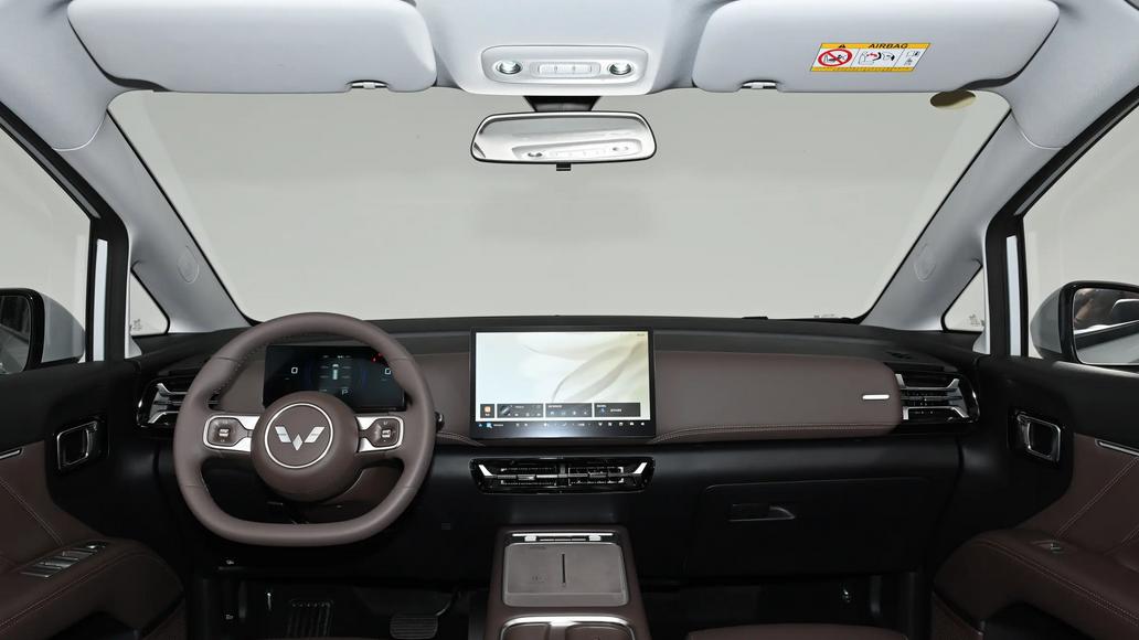 10万元出头就能买到的MPV，还是大七座，星光730 EV配置够用吗？