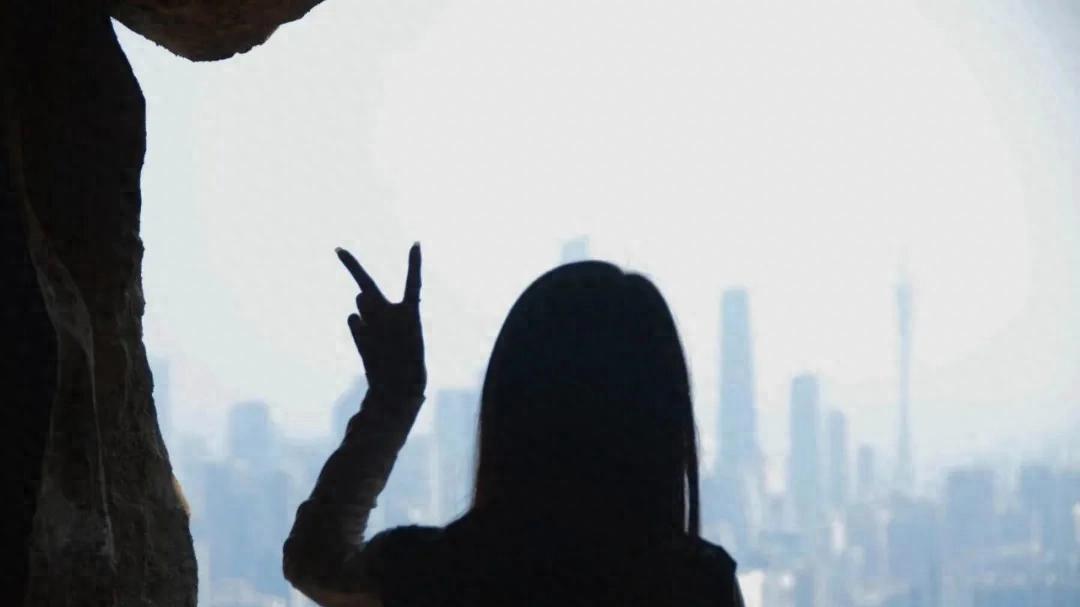 上次跟我妈拒相亲对象被搞石化，这次发相亲照给亲友，反转炸了