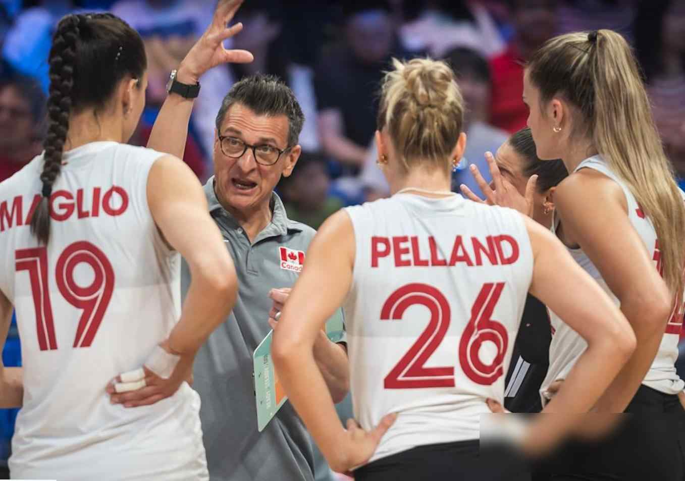 全队狂欢！中国女排3-1加拿大：2大喜讯，赵勇淡定，提前2轮晋级