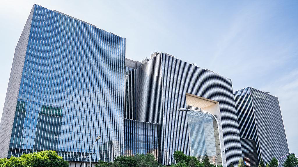 开国唯一外籍将军，授衔时被定为正师，毛主席知道后为何力排众议？