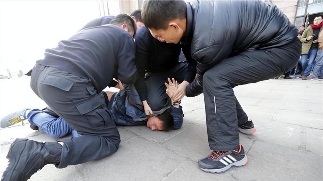 失踪的洗脚妹！2010年平舆县“3·2”宾馆床下的女尸案侦破始末