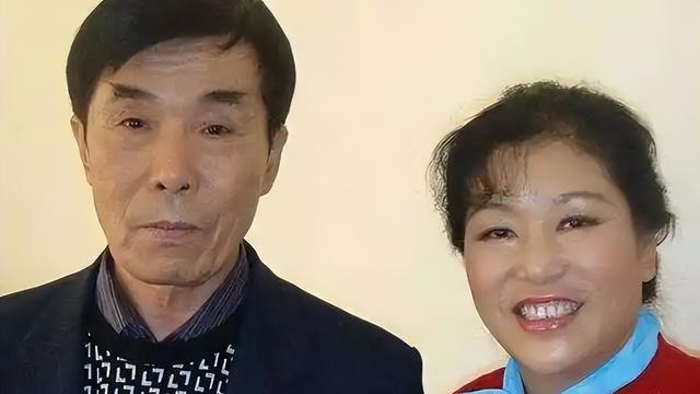 77岁老艺术家何庆魁，被亲儿子背刺