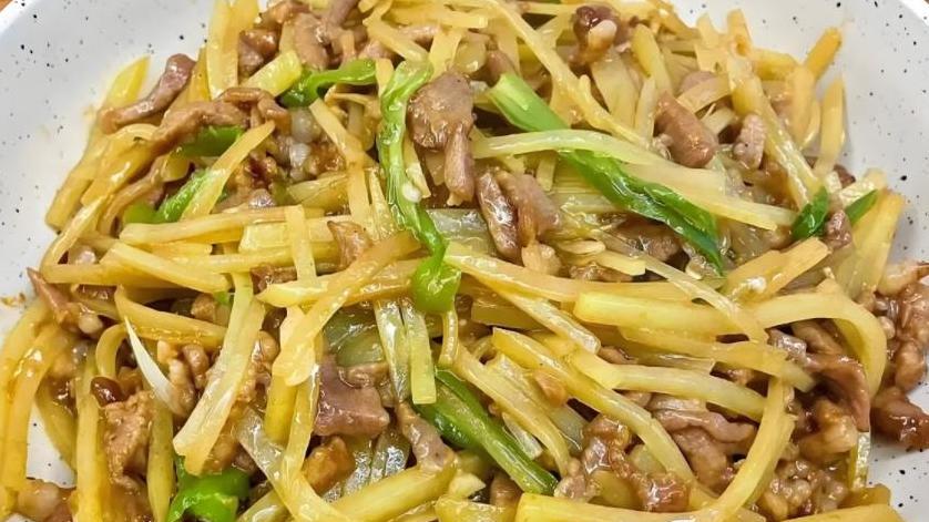 探索经典家常炒肉的4种做法，让你成为家庭大厨