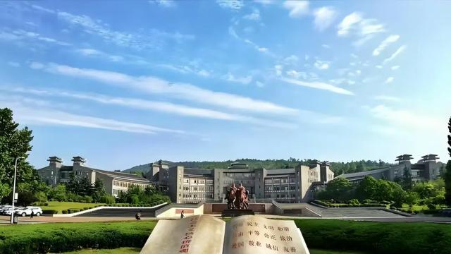 湖北文理学院好不好？王牌专业怎么选？定制化培养，实习就业一条龙！