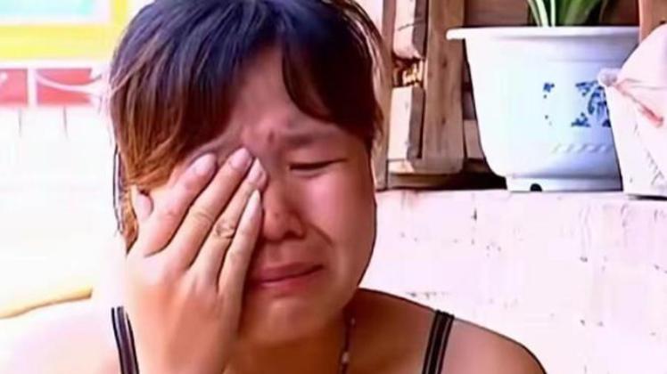 2岁男孩喝酸奶后身亡，本以为是意外，谁料妈妈一句话揭开真相！