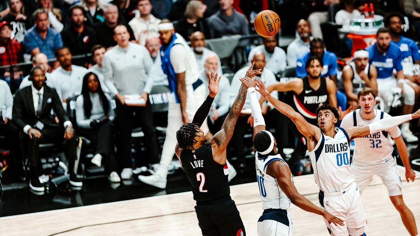 3分险胜，送独行侠3连败！阿夫迪亚27+9+11，汤普森错失绝平三分