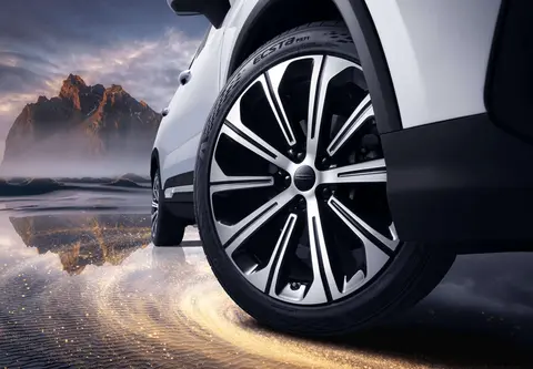 第三代豪越L内外饰曝光，专为大家庭打造，全球大家之选！