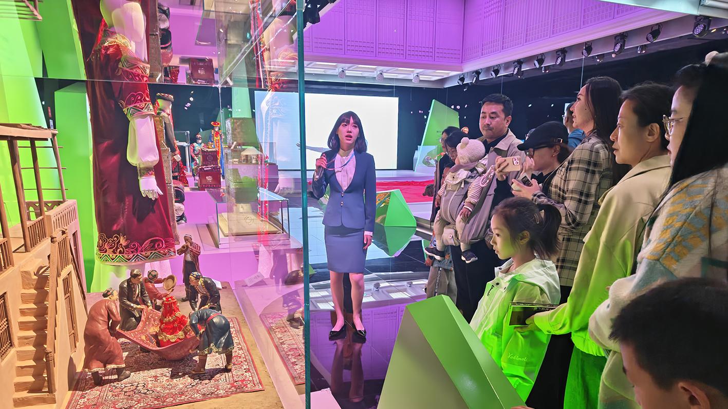 新疆非遗馆里亮点多