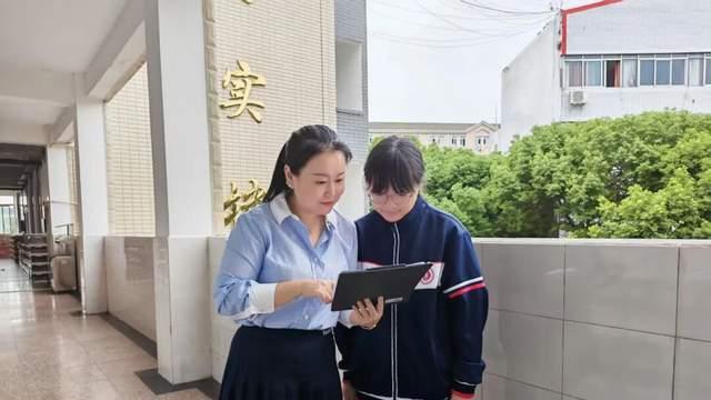 绵阳实验高中师生在“用英语讲好中国故事”主题活动中斩获佳绩