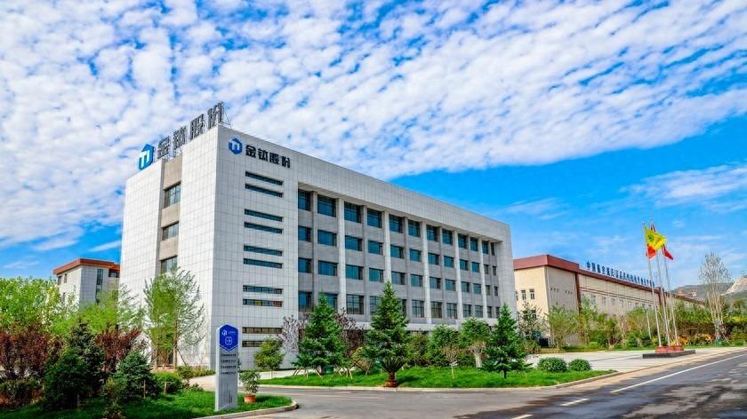 金钛股份业绩下滑，研发占比低，客户集中度远超同行