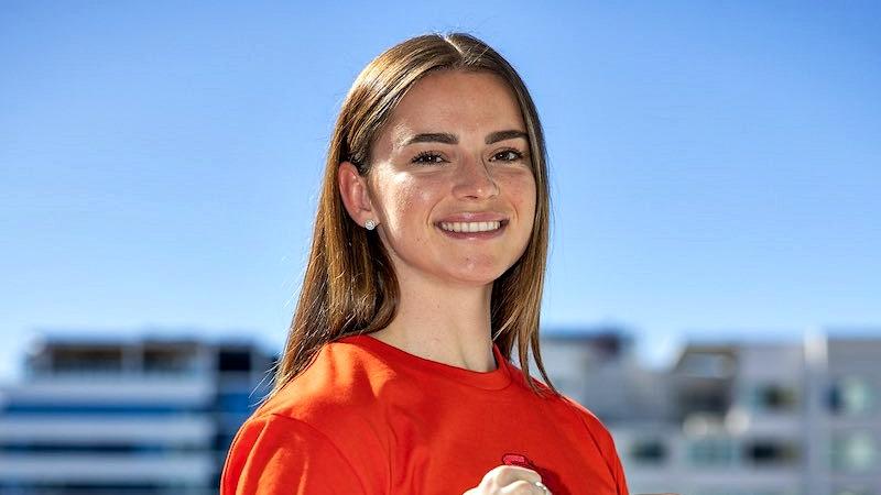 尤莉亚恩·卢纳冲击另一个世界拳王头衔，将与斯凯·尼科尔森激战