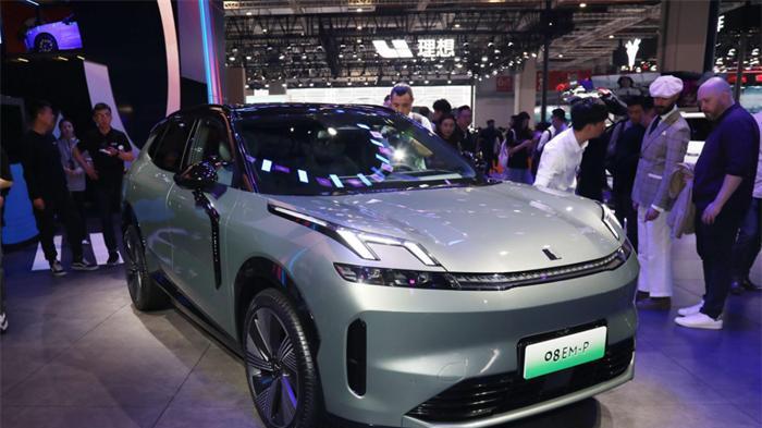 降价一万多，领克08 EM-P确实够拼，销量也很好