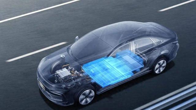 听我一句劝！5年内不想换车，直接买纯电，插混、增程麻烦太多了