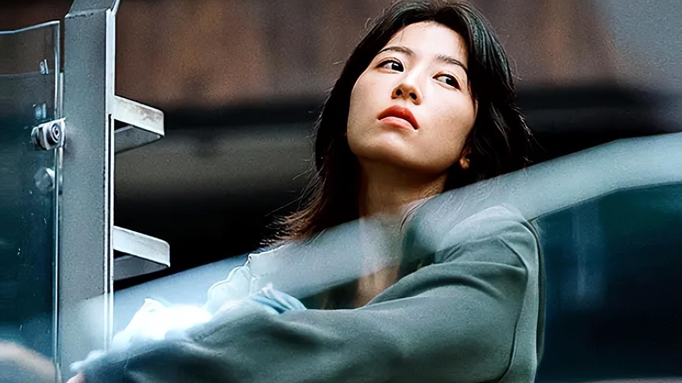 易烊千玺新片没有一丝裸露，却讲出了难以启齿的“性”