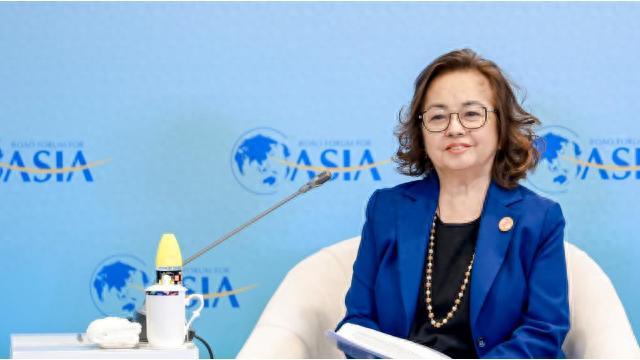 菲律宾政坛震荡下的外交突围：前总统阿罗约的中国之行引关注