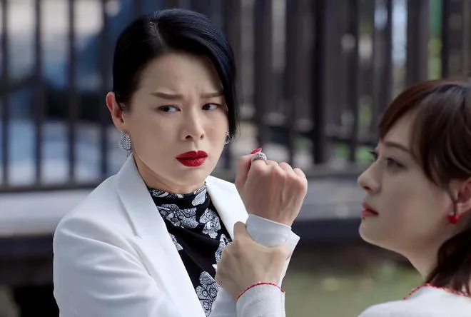 《蛮好的人生》好评如潮，孙俪演技获赞，46岁女配的表现更是亮眼