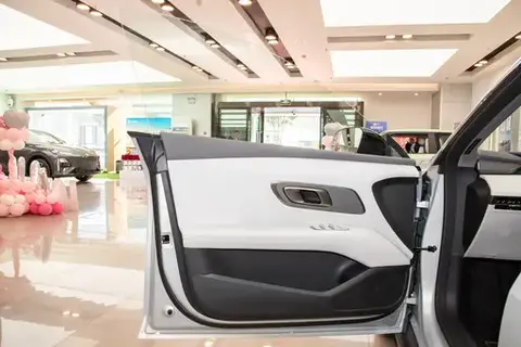 实力对标合资车型，深蓝L06：15万级纯电车的标杆之作