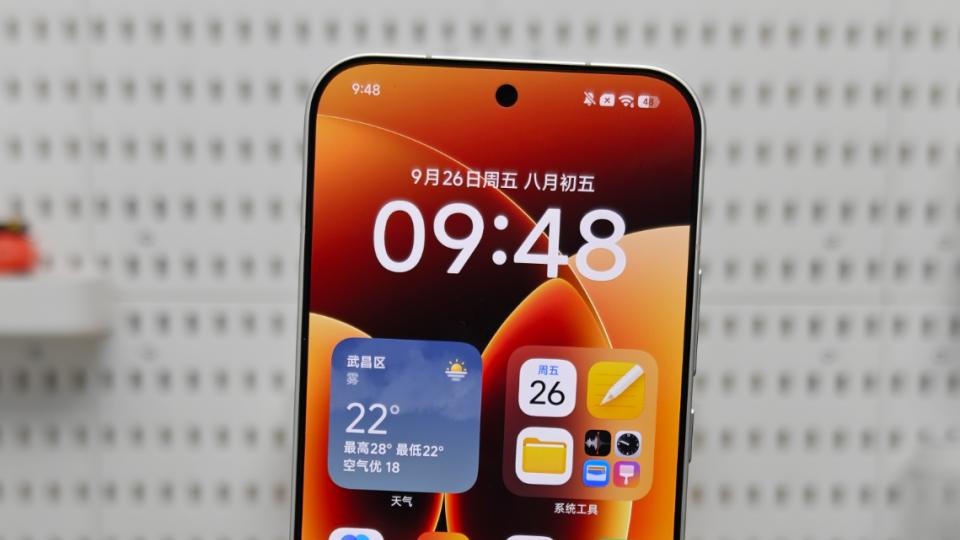 小米18系列再次被确认：国产双层OLED+矩阵模组，友商有压力了！