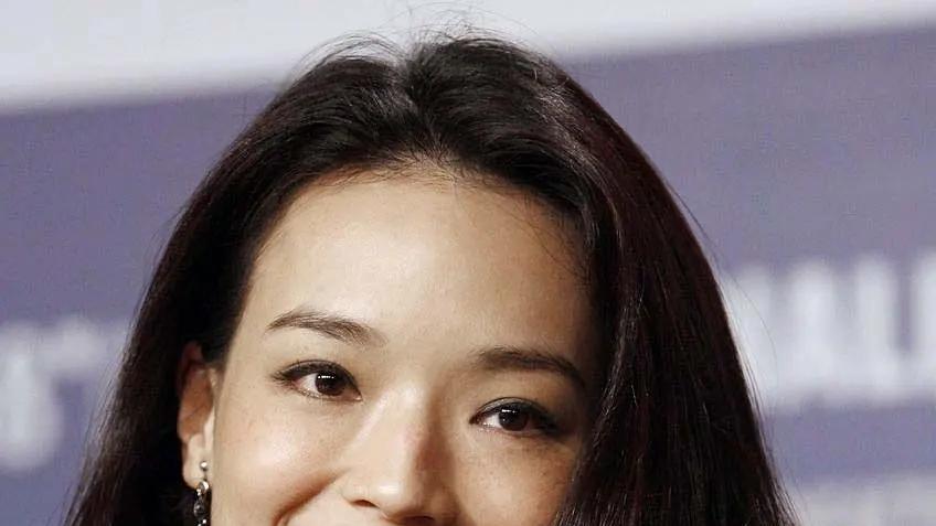 舒淇自曝一行为惹冯德伦不满，直言她有点粗鲁，并劝她要大度