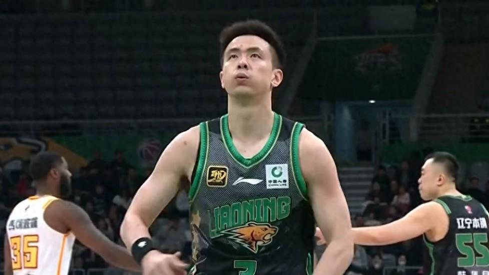辽宁男篮17分大胜，张镇麟11中8高效20+5+9，威尔斯10中9砍21分
