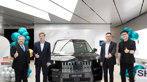 精英圈层集体背书！解码极氪双旗舰引领中国豪华的深层逻辑