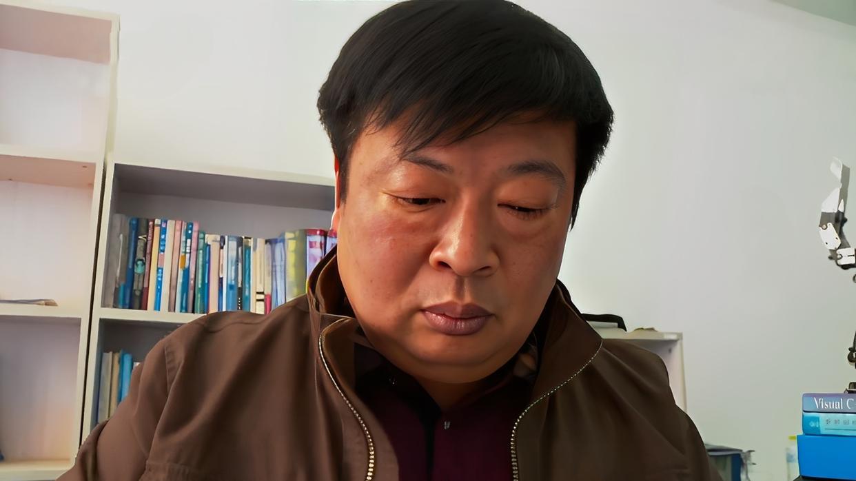 2017年，山东一男子发明了一款机器人，可以对危险目标进行驱逐