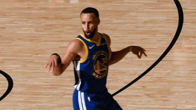 季后赛开门红！