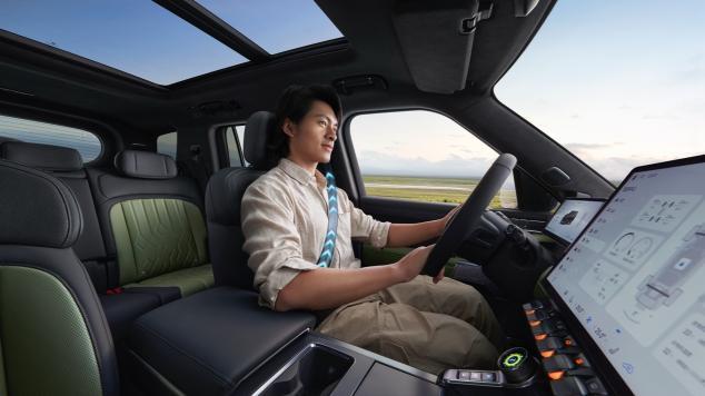 猛士M817预售：32.99万起，华为赋能开启越野智能新纪元