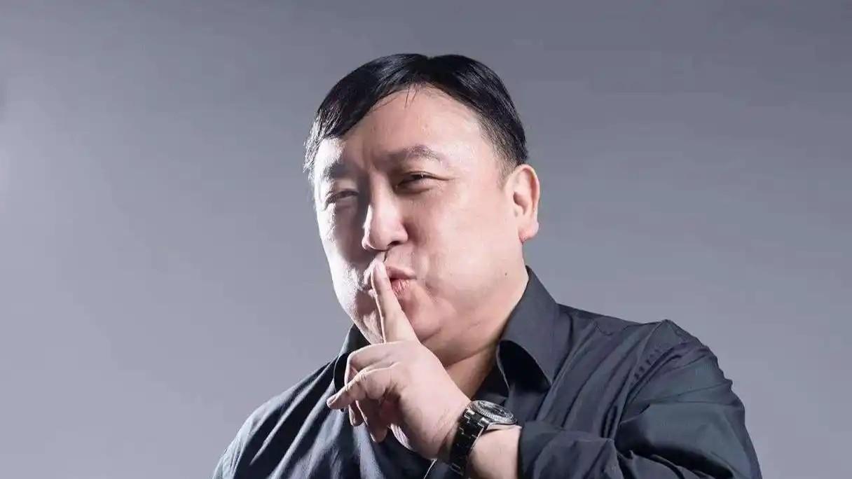 李连杰身体为什么突然坏了？王晶一语点破真相：年轻时种下的因！