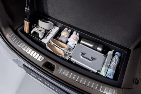 全系标配易三方、云辇-A，腾势N8L29.98万元起上市